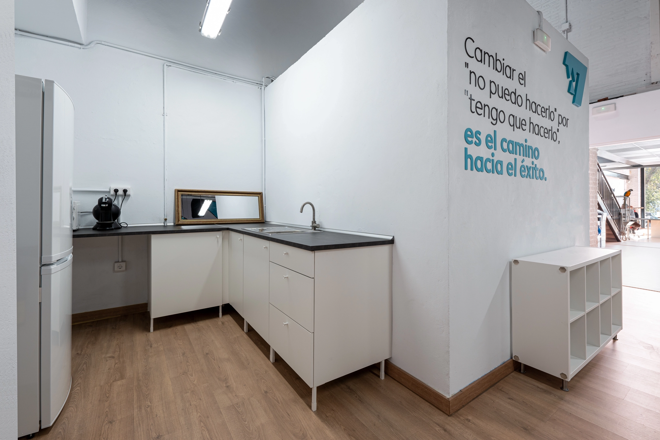 301020 SESION OFICINA 05 scaled